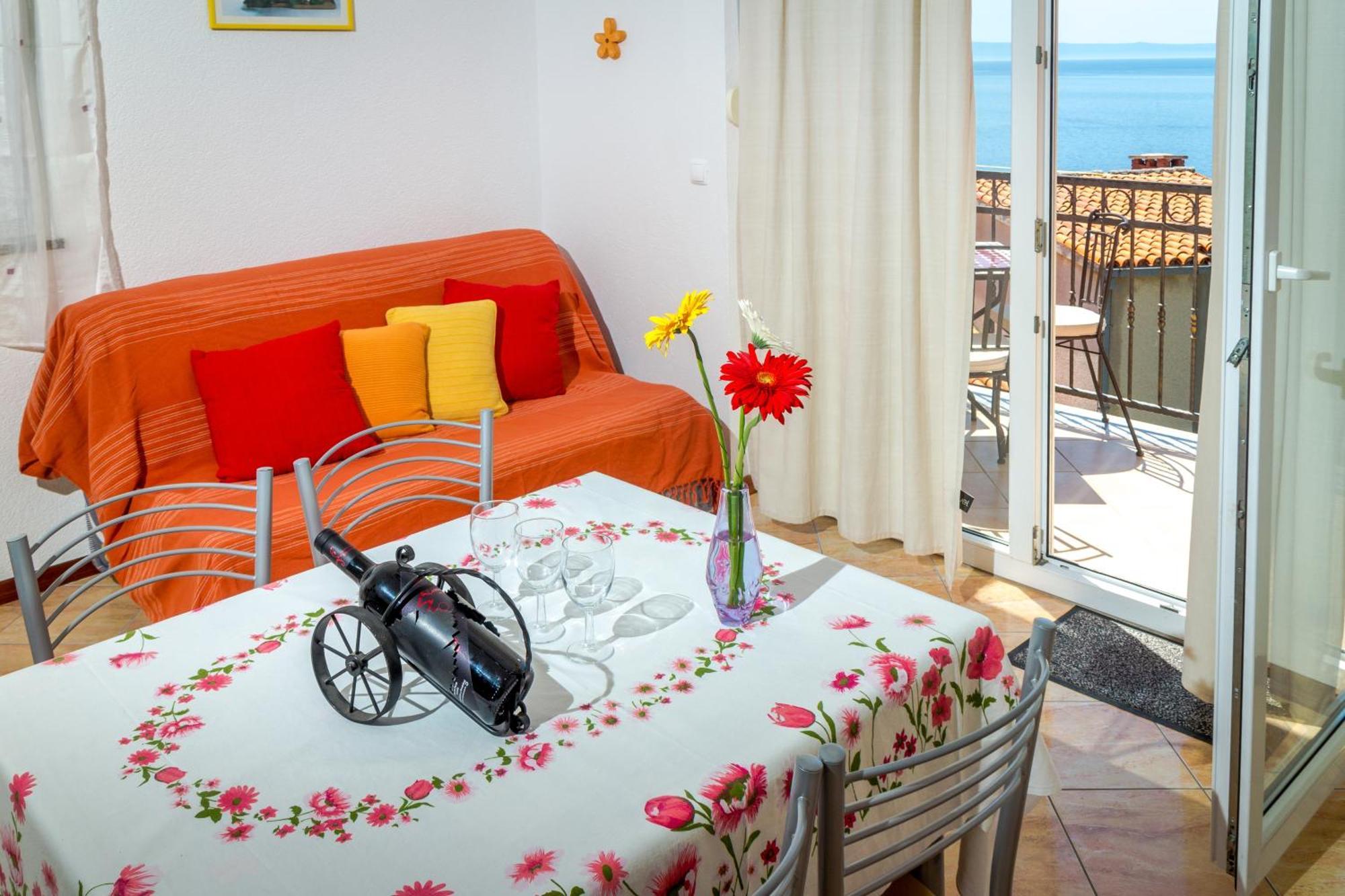 Apartments And Rooms By The Sea Brela, Makarska - 13118 Номер фото